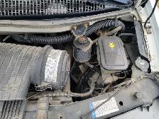 2002 Chevrolet Express - Photo 16