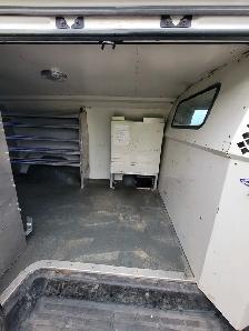 2002 Chevrolet Express - Photo 27