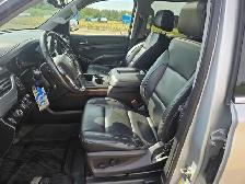 2020 Chevrolet Suburban - Photo 14