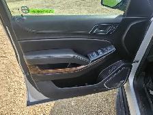 2020 Chevrolet Suburban - Photo 19