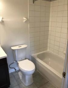 Great 4brm   2 wc Apt Downtown Toronto - Photo 9