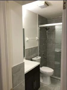 Great 4brm   2 wc Apt Downtown Toronto - Photo 10