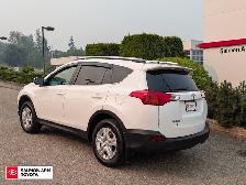 2015 Toyota RAV4 LE - Photo 4