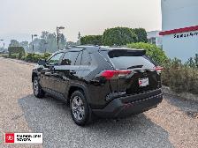 2023 Toyota RAV4 XLE XLE, AWD, TOYOTA CERTIFIED, NEAR NEW BRAKES - Photo 4