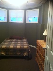Furnished Room for rent $650 month.  No D.D. Required!