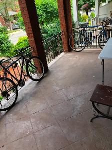 3 Bedroom   1 Bath - Home For Lease Dupont and Ossington - Photo 8