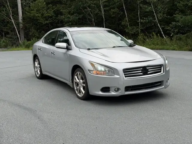 2012 NISSAN MAXIMA       ( AS TRADE ) LOW KM 120