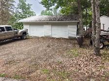 2storey home with 173ft sand bottom beach and additional cottage - Photo 4