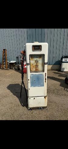 looking to buy old signs, gas pumps, oil cans - Photo 2