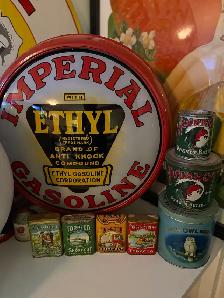 looking to buy old signs, gas pumps, oil cans - Photo 8