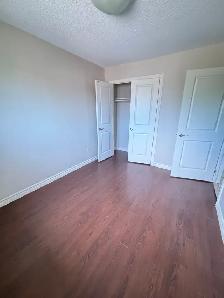 Fully Renovated 2-Bedroom, 2-4pc Bth  Townhome in St. Catharines - Photo 6