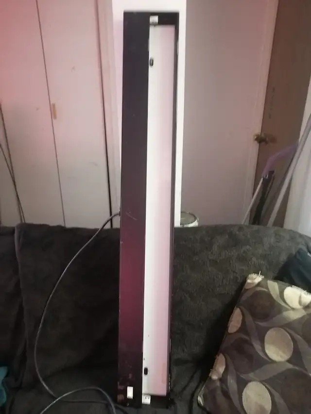 Casing for a fluorescent 40 watt bulb