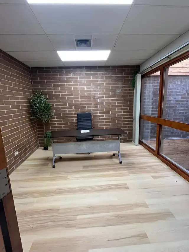 Offices for Rent in Selkirk on Main St