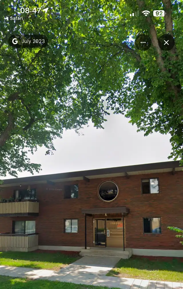 2 BEDROOMS APT IN KING EDWARD