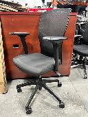 Global Alero Mesh and Foam Seat Task Office Chair! - Photo 2