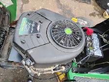 John Deere D140 48' lawn tractor STRIPPED FOR PARTS! - Photo 3