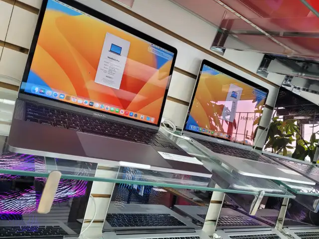 MacBook Pro (13-Pouces) 2018 Touch Bar/ TOUCH iD