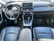 2019 Toyota RAV4 AWD XLE PREMIUM W/PUSH START SMART KEY - Photo 10