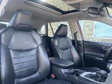 2019 Toyota RAV4 AWD XLE PREMIUM W/PUSH START SMART KEY - Photo 12