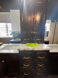 92" Java Vanity Combo for $1799 hst! Further Markdown！