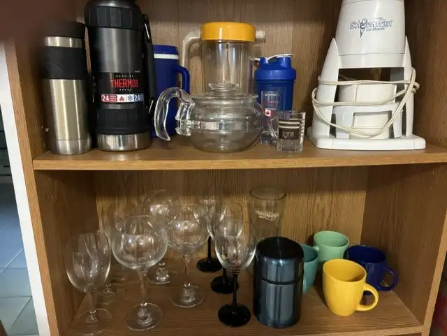 MOVING SALE - Kitchen Drinkware