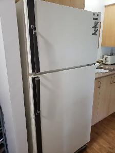 Vente de demenagement , moving out sale. Poele , Frigo, Sofa - Photo 2