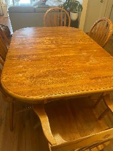 Oak Table and 6 Chairs - Photo 2