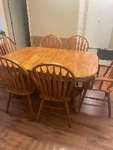 Oak Table and 6 Chairs - Photo 3