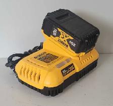 Dewalt 5Ah Battery 8Ah Charger Kit (33150038)