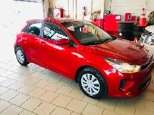 GARANTIE 1 AN/ KiA RiO 5 LX  / 1 PROPRIO/CAMERA/UN PETIT BIJOU!