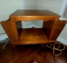 Vintage MCM Solid Wood Occasional / Living Room / End Table