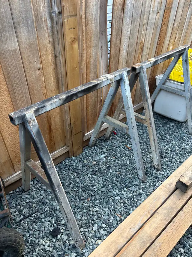 steel sawhorse