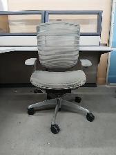 Teknion Contessa chairs 299.99 in Grey and Black in excele condi - Photo 3