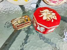 Collectible Tins - Photo 4