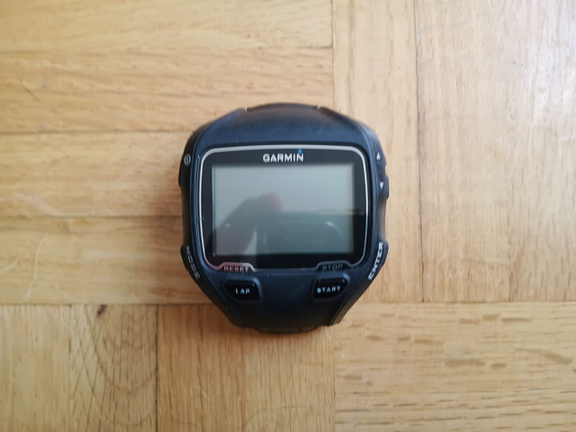 Garmin Forerunner 910XT GPS Fitness Watch