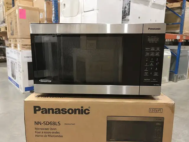 Panasonic 1.3 Cu Ft Microwave NN-SD68LS