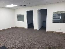 ✨ Multiple Office Spaces Available – Rent Today ✨ - Photo 2