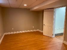 1 Bedroom With Bath House( Lower Unit) For Rent - Photo 3