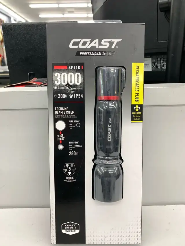 Coast XP11R Flashlight