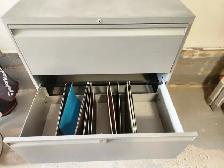 Filing cabinet for sale $15 - Photo 2