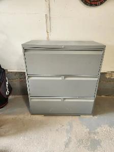 Filing cabinet for sale $15 - Photo 4