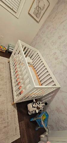 Baby Crib - Photo 5