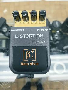 Pédale de distorsion Beta Aivin DS-100