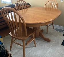 Kitchen table and 3 chairs for sale - Photo 2