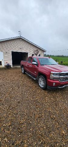 2018 Chevrolet Silverado High Country - Photo 3