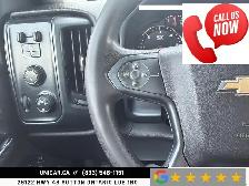 2018 Chevrolet Silverado 1500 Custom / 5.3L V8 / 4WD / Crew Cab - Photo 30