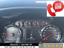 2018 Chevrolet Silverado 1500 Custom / 5.3L V8 / 4WD / Crew Cab - Photo 34