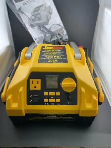 Everstart Max 1200-Peak Amp Jump Starter w/compressor/inverter - Photo 3