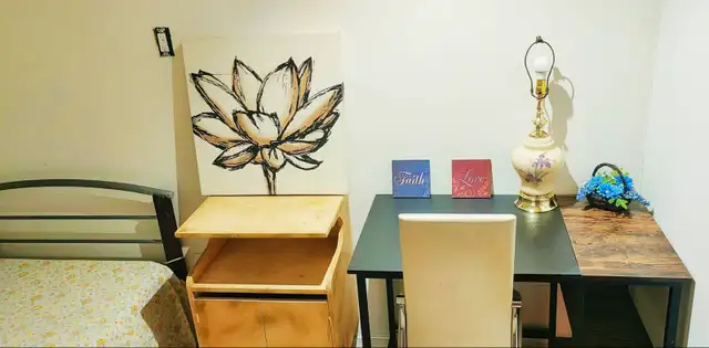 ✨Nice Furnished 2-Bed Basement | Private Entrance