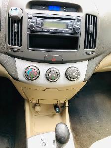 HYUNDAI ELANTRA GL/ A/C / TRÈS PROPRE/ BONNE MÉCANIQUE - Photo 9